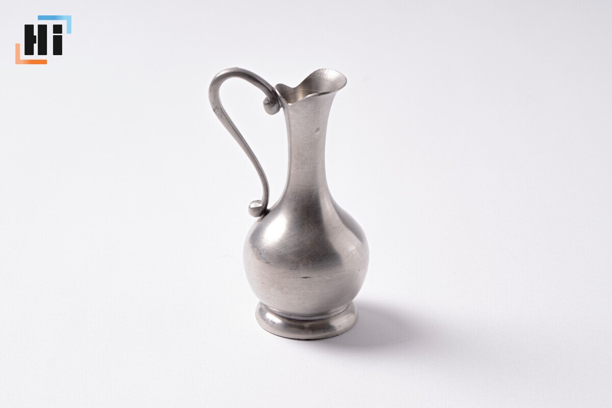 Кувшин металлический узкий "Etain Pewter" h=14,5 см 1